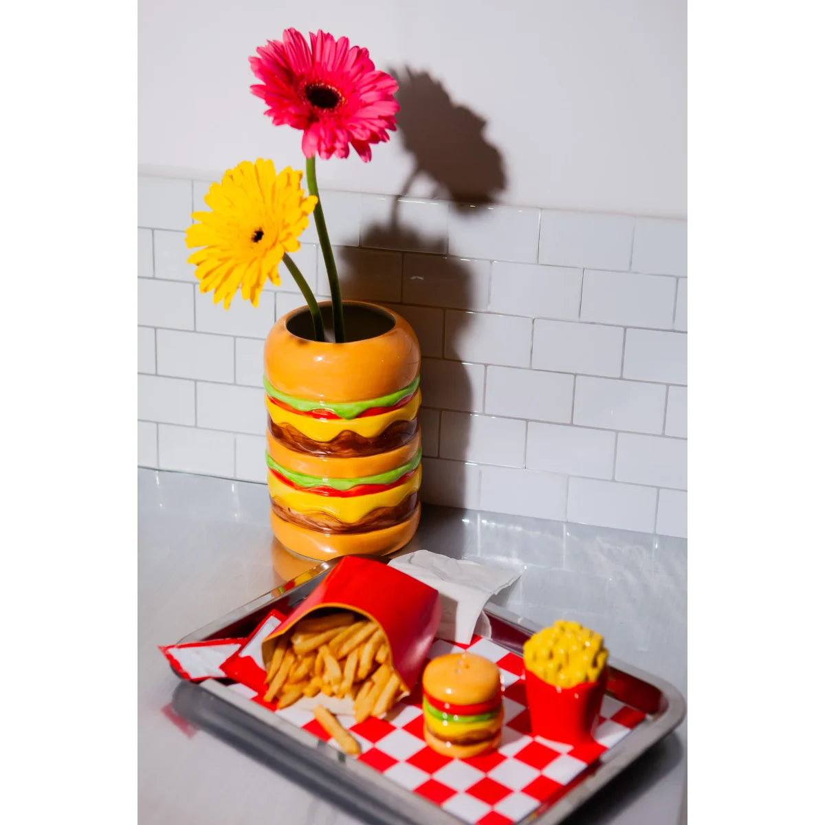 Salero y Pimentero Fast Food Hamburguesa y Papas